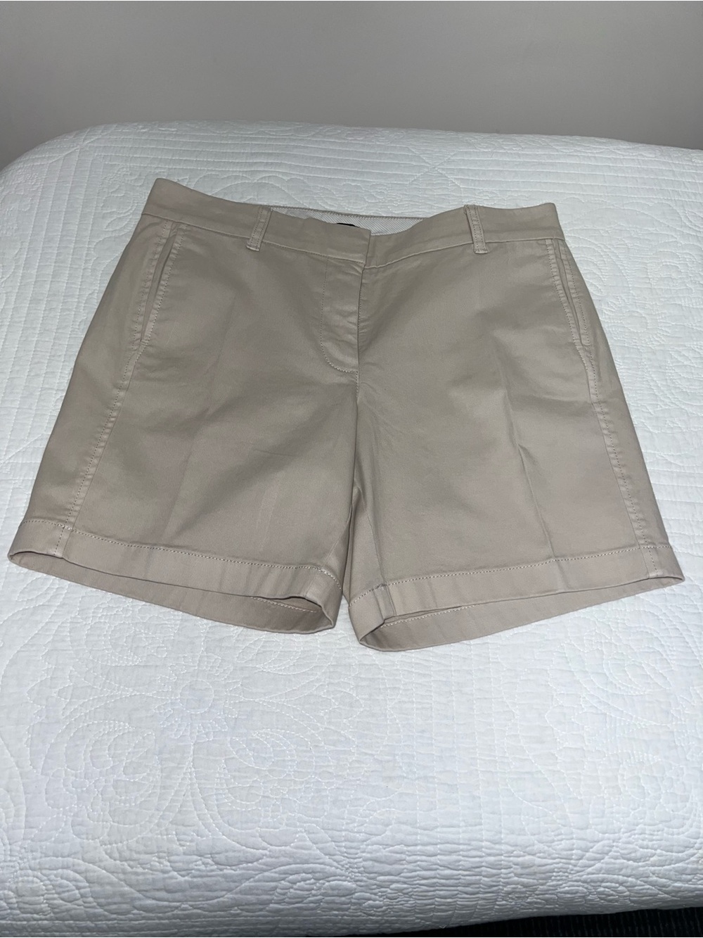 J.Crew Khaki Chino Shorts Stretch Cotton Size 8 NWT - Picture 4 of 16